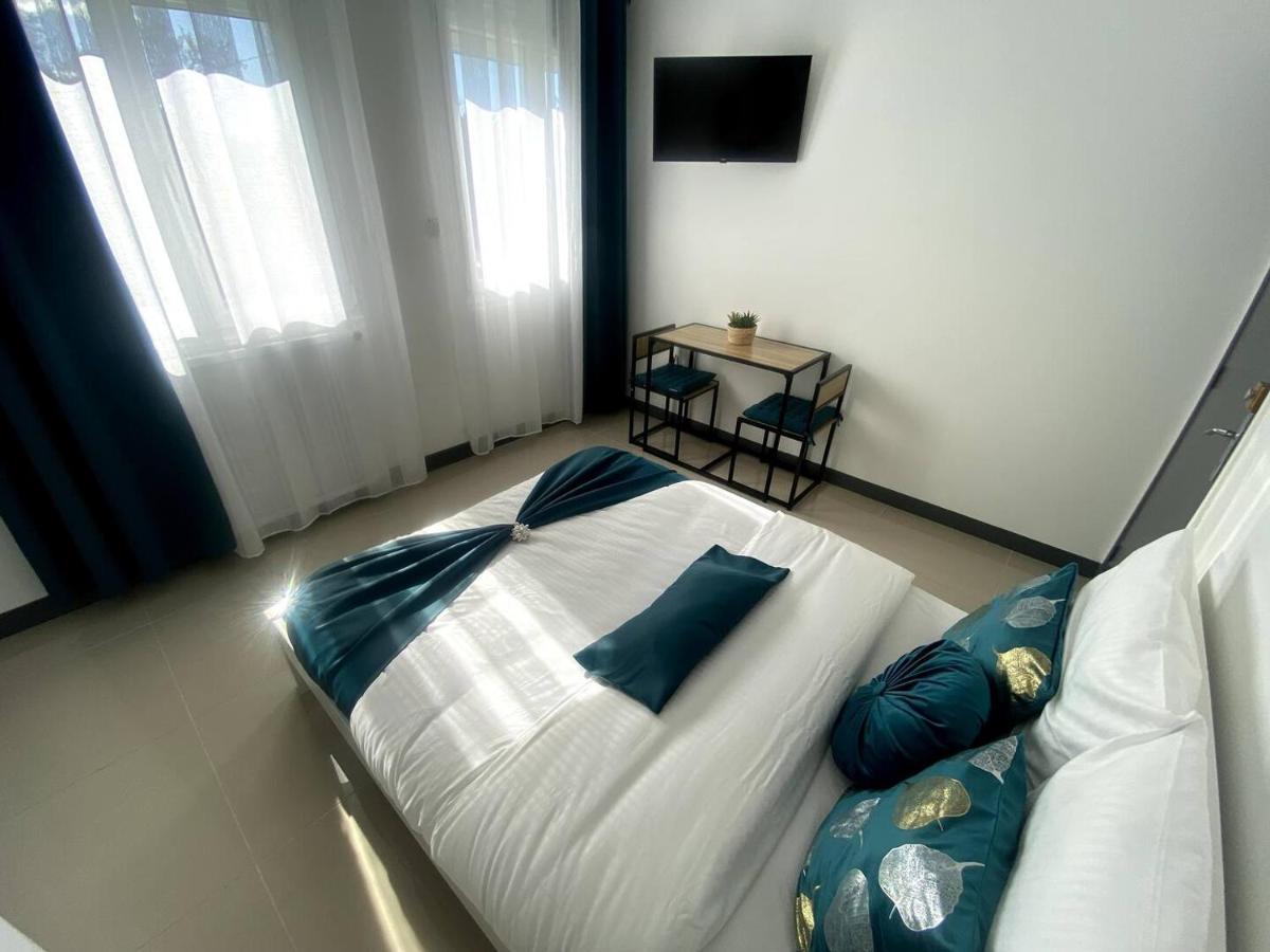 Appartement T4 Cosi: Tv Netflix Parking Montelimar Exterior photo