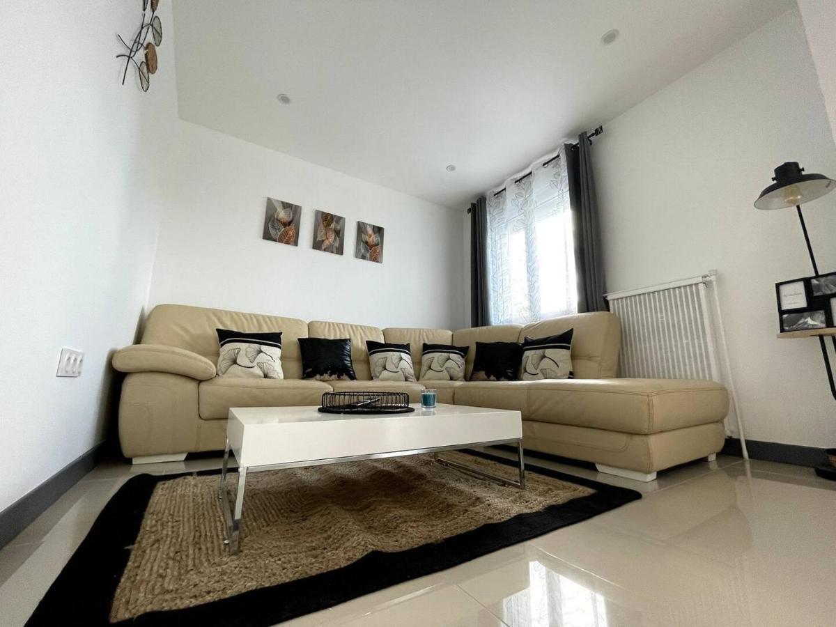 Appartement T4 Cosi: Tv Netflix Parking Montelimar Exterior photo